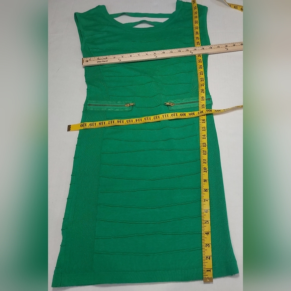 Xoxo Woman Green Dress with Gold Zipper. Extra Large - Picture 14 of 16